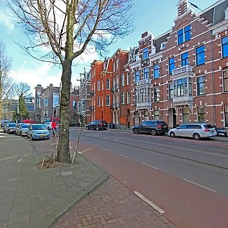 Vondelpark 4*