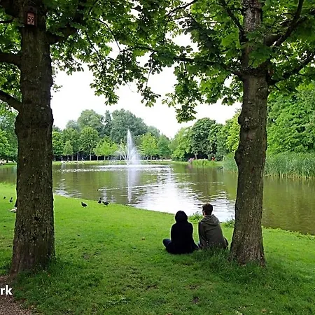 Vondelpark Bed & Breakfast