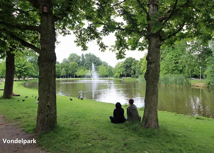 Frühstückspension Vondelpark 4*